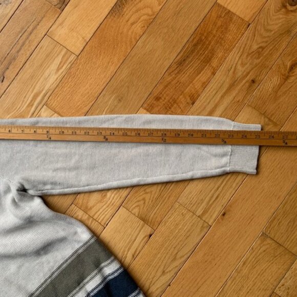 Banana Republic Men’s Shawl Collar Cardigan Sweater – Size Large - Picture 6 of 7